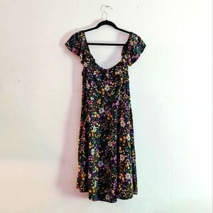 Floral fluttery sleeved summer dress